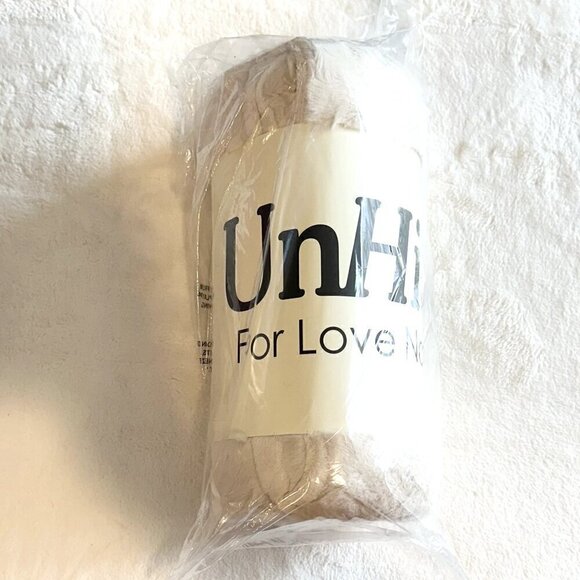 NEW UnHide Small Blanket in Beige Bear 50" x 60" - Picture 2 of 5